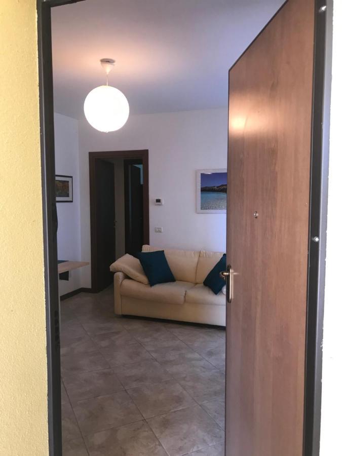 Ferienwohnung Il Gelsomino Di Via Leopardi Arona Exterior foto